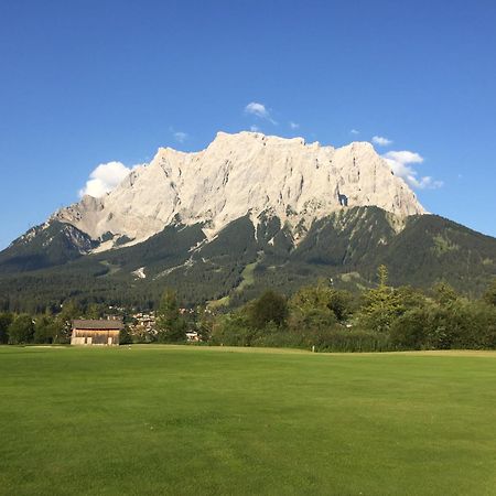 Hotel Alpin Ehrwald Kültér fotó