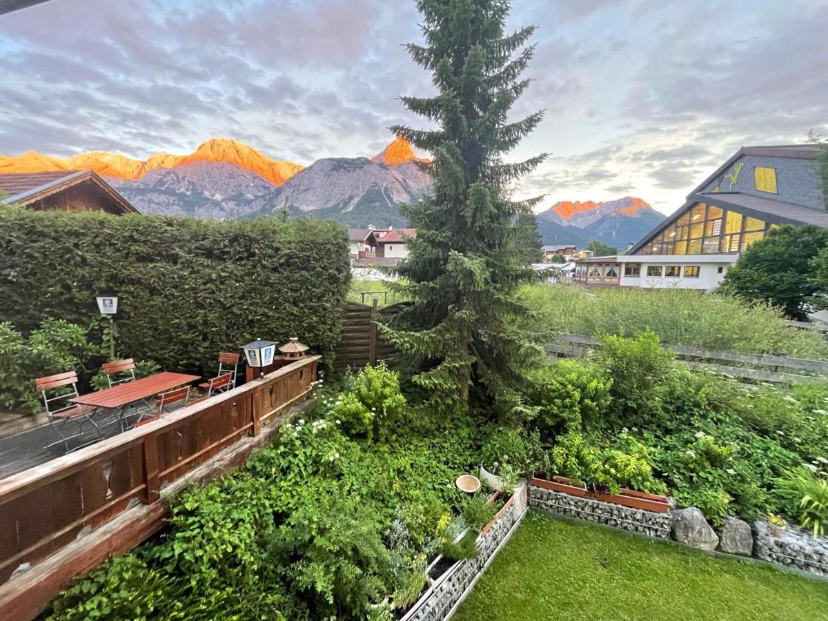 Hotel Alpin Ehrwald Kültér fotó