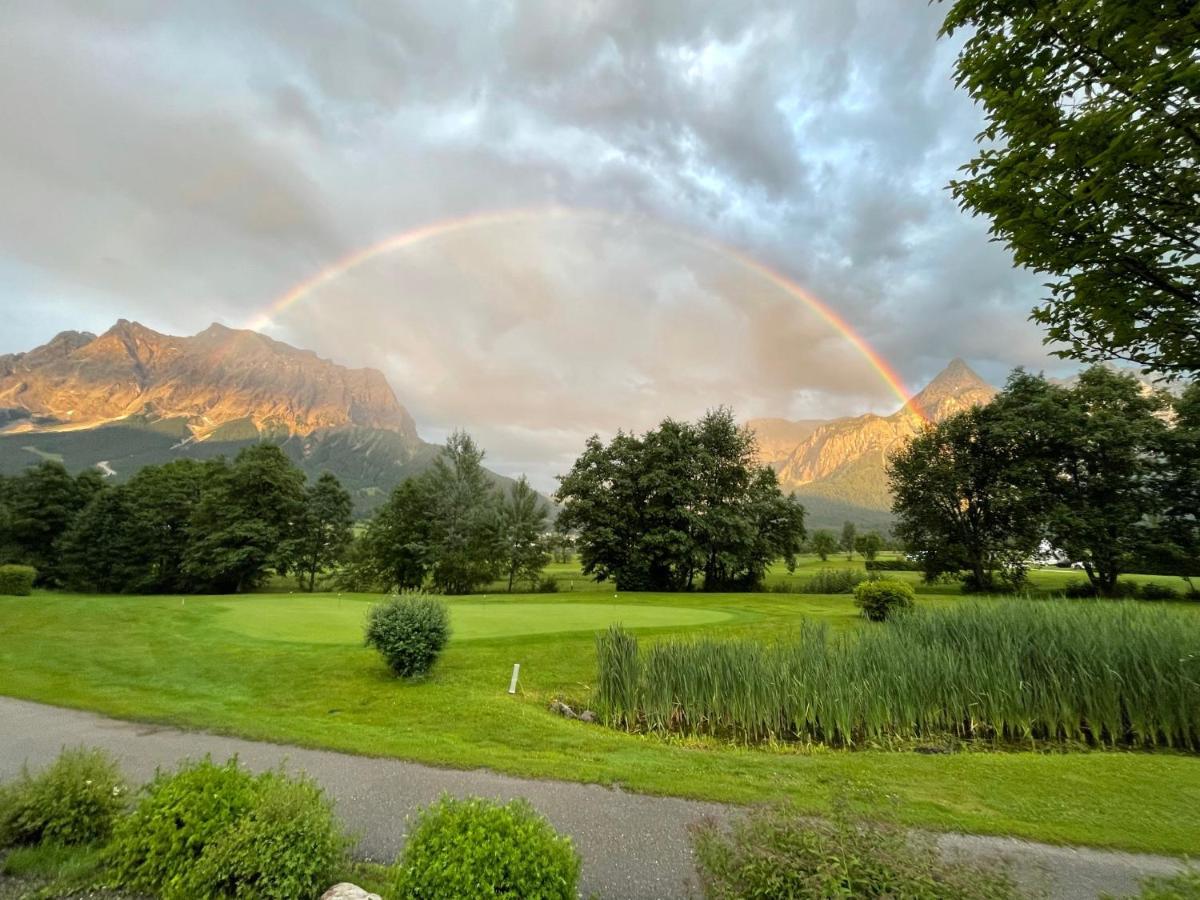 Hotel Alpin Ehrwald Kültér fotó