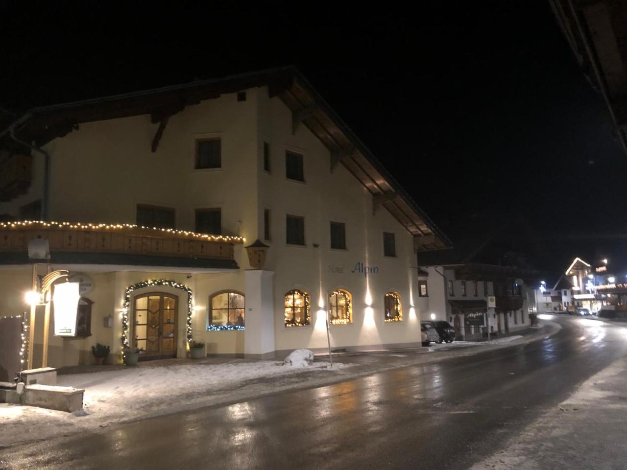 Hotel Alpin Ehrwald Kültér fotó