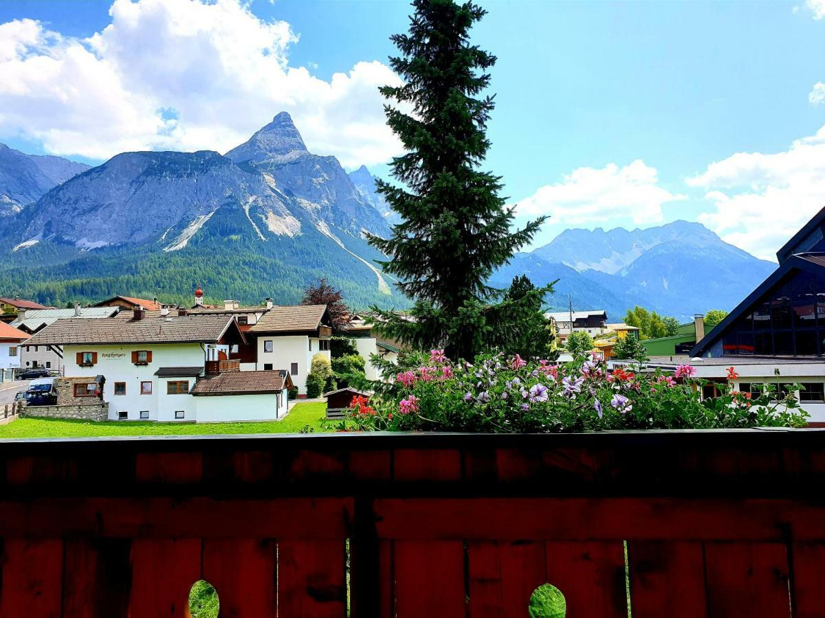 Hotel Alpin Ehrwald Kültér fotó